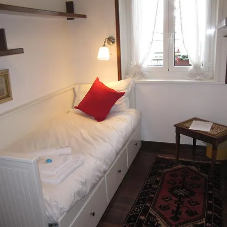 I Love Bed and Breakfast 2*